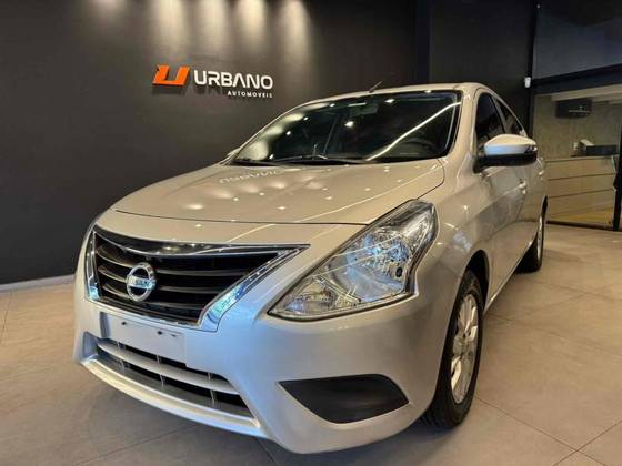 NISSAN VERSA 1.6 16V FLEXSTART SV 4P XTRONIC NISSAN VERSA 1.6 16V FLEXSTART SV 4P XTRONIC